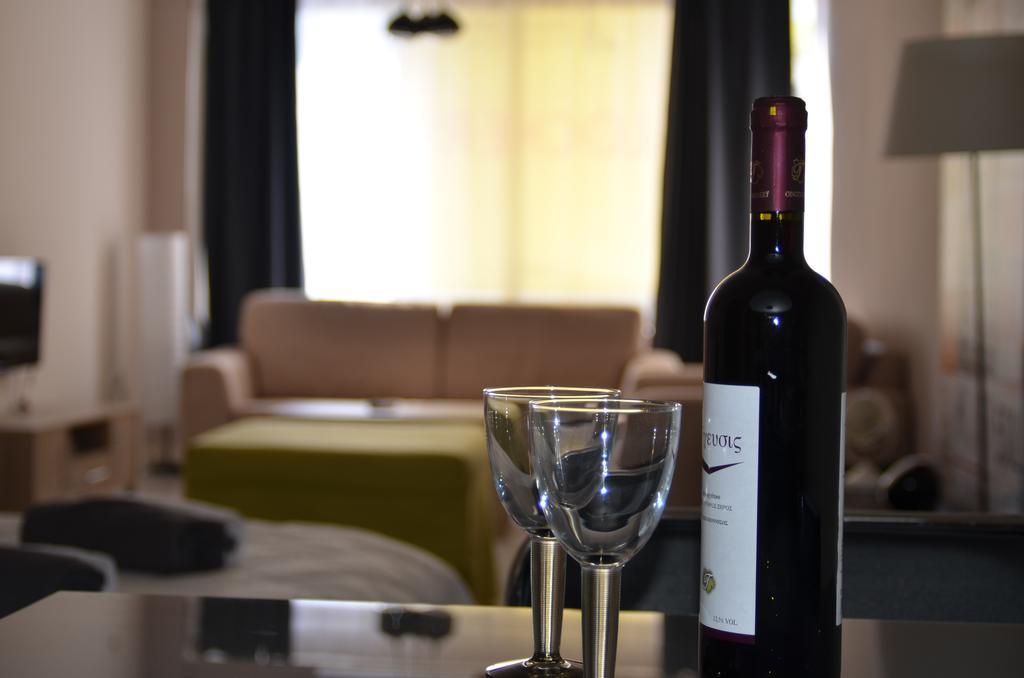 Ermou & Athinas Suites In Monastiraki Атина Екстериор снимка